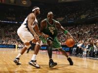 IM电竞官网入口-布伦森狂飙50分！雷霆争冠战惊险胜鹈鹕，西部格局再起波澜