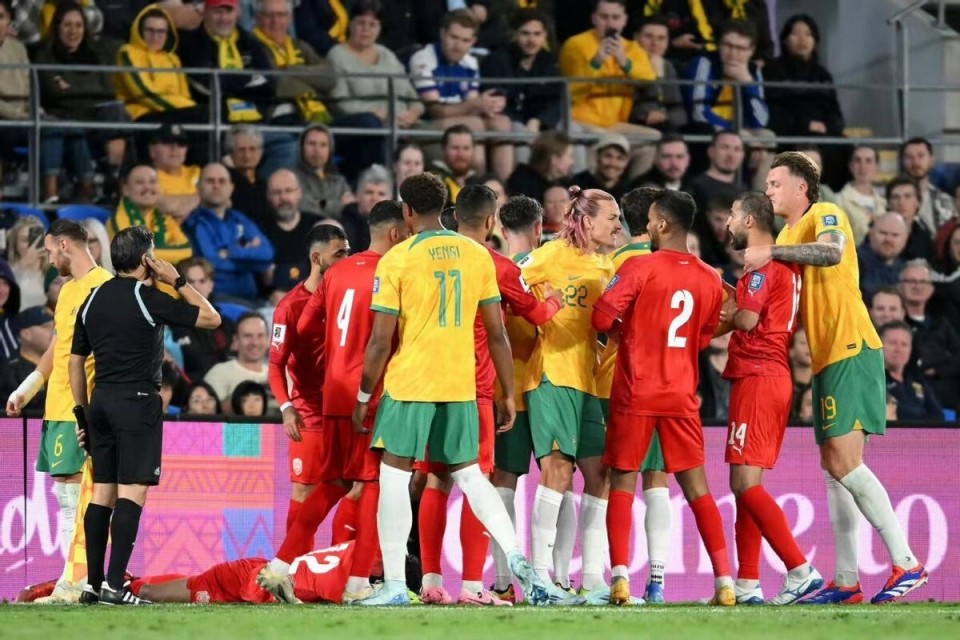 阿联酋球队取得胜利,晋级竞争激烈 阿联酋球队取得胜利,晋级竞争激烈