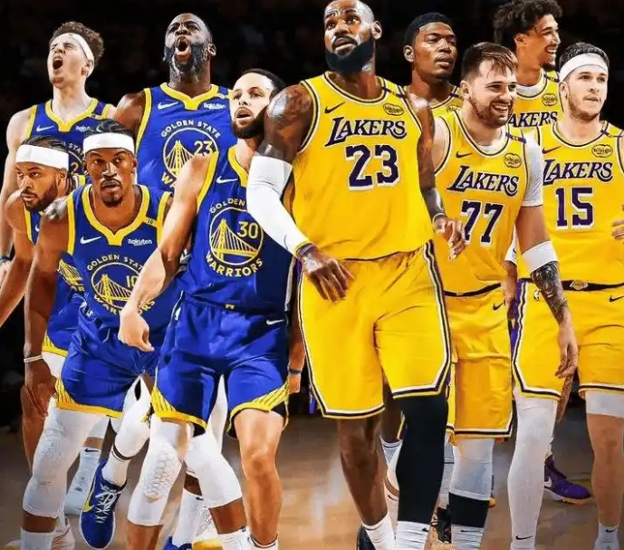 包含湖人队迎来关键对阵,球星助阵场面精彩的词条 包含湖人队迎来关键对阵,球星助阵场面精彩的词条