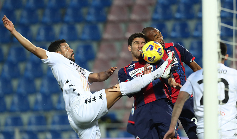 拉齐奥客场横扫贝内文托，继续领跑意甲的简单介绍