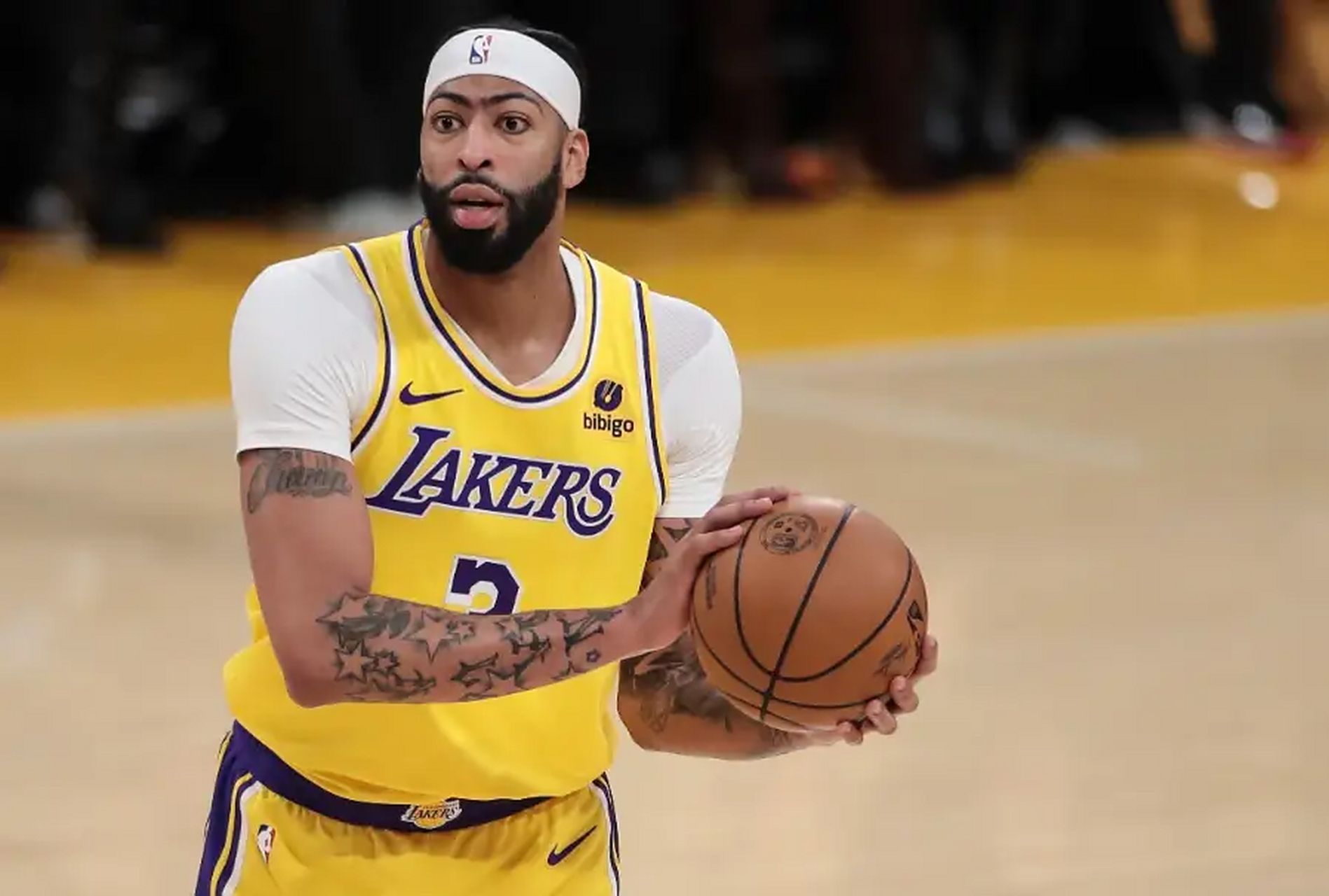 篮网惨败湖人,主教练怒批队员态度 篮网惨败湖人,主教练怒批队员态度