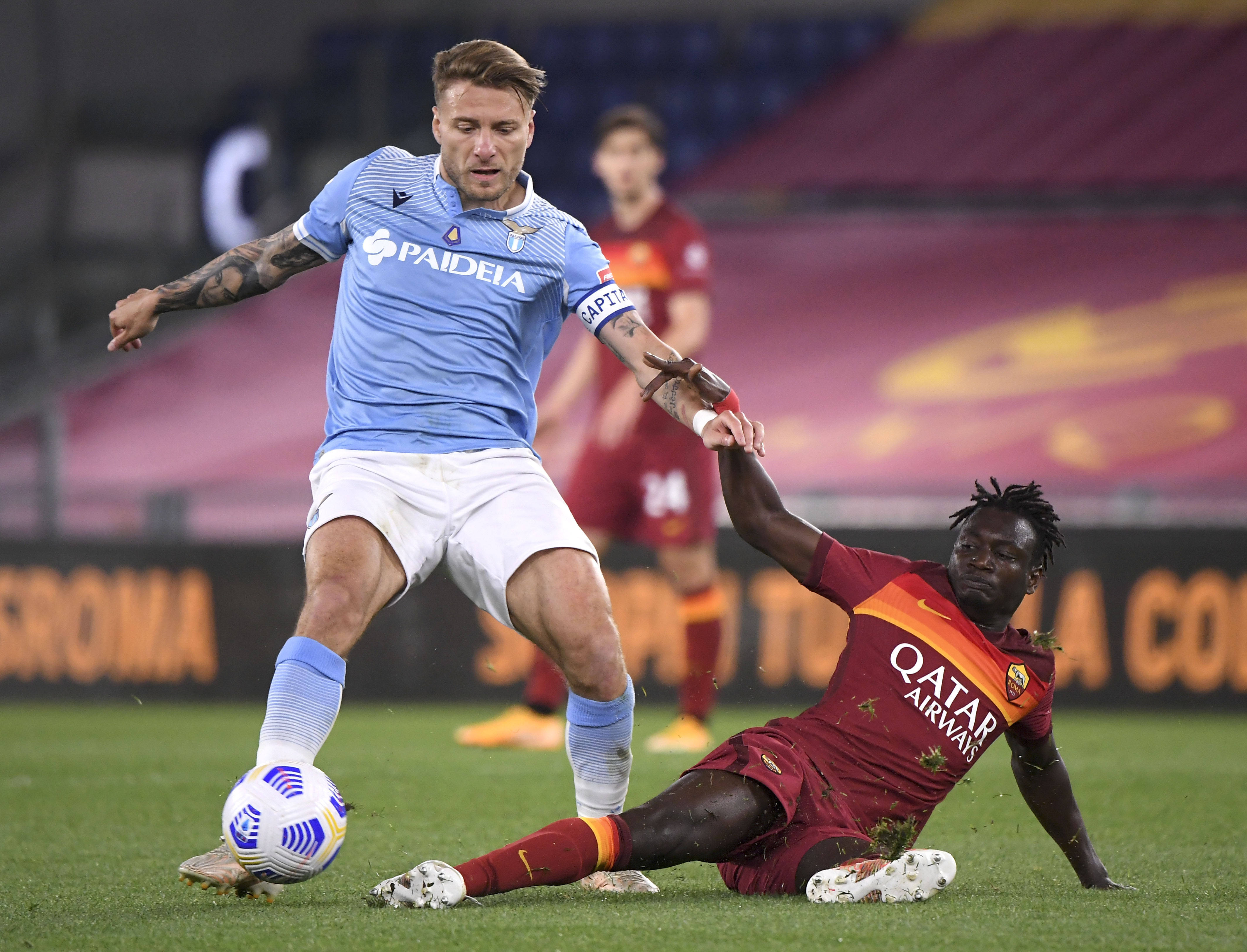 包含弗赖堡球员展现出色的进攻,轻松战胜对手的词条 包含弗赖堡球员展现出色的进攻,轻松战胜对手的词条