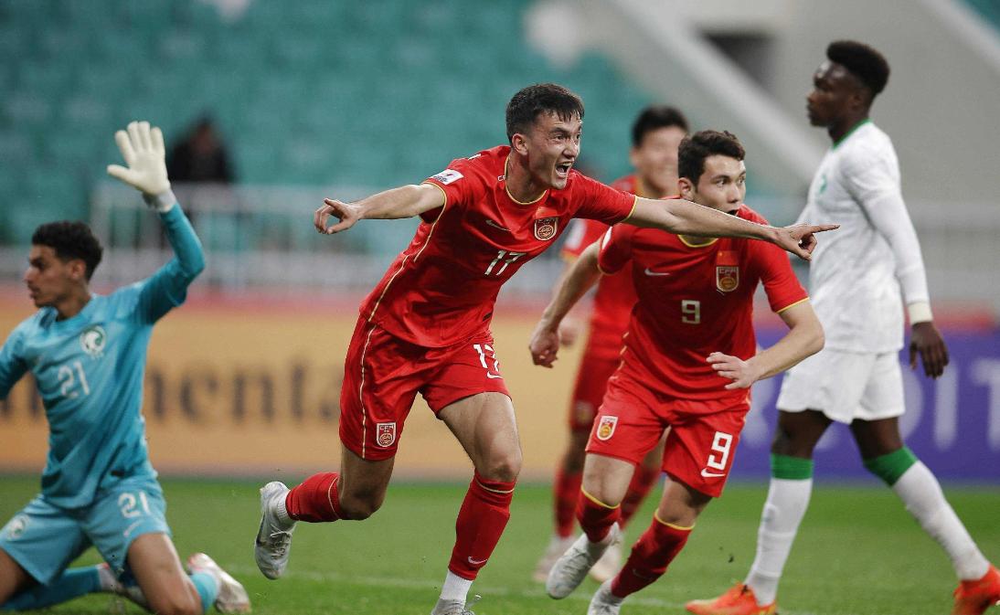 国内足球队在国际赛事中表现出色 国内足球队在国际赛事中表现出色