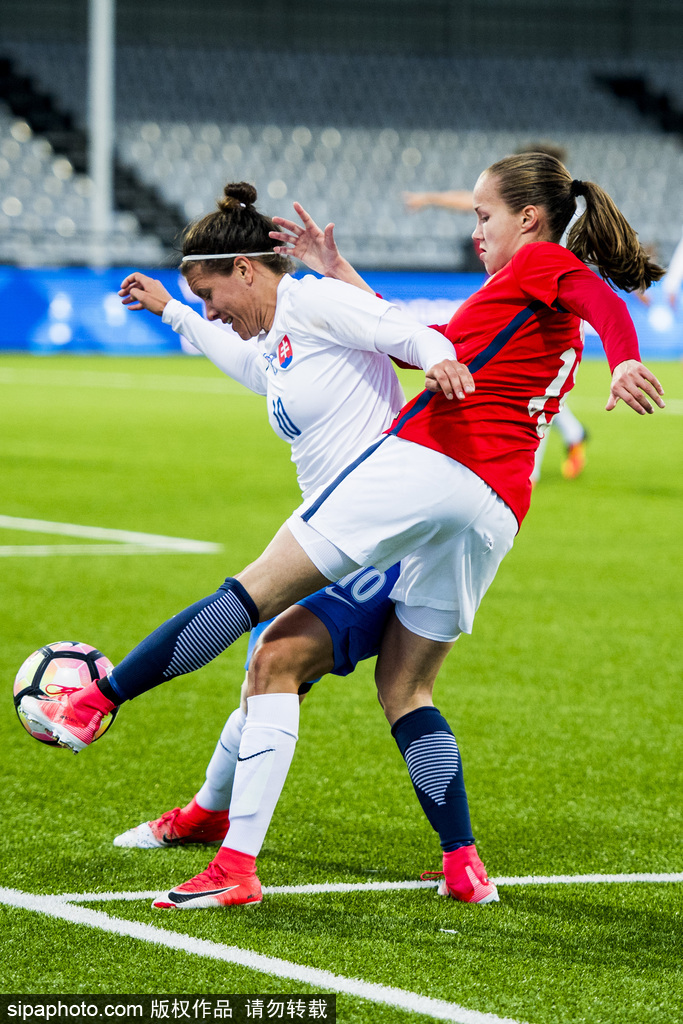 斯洛伐克女足在热身赛中斩获胜利 斯洛伐克女足在热身赛中斩获胜利
