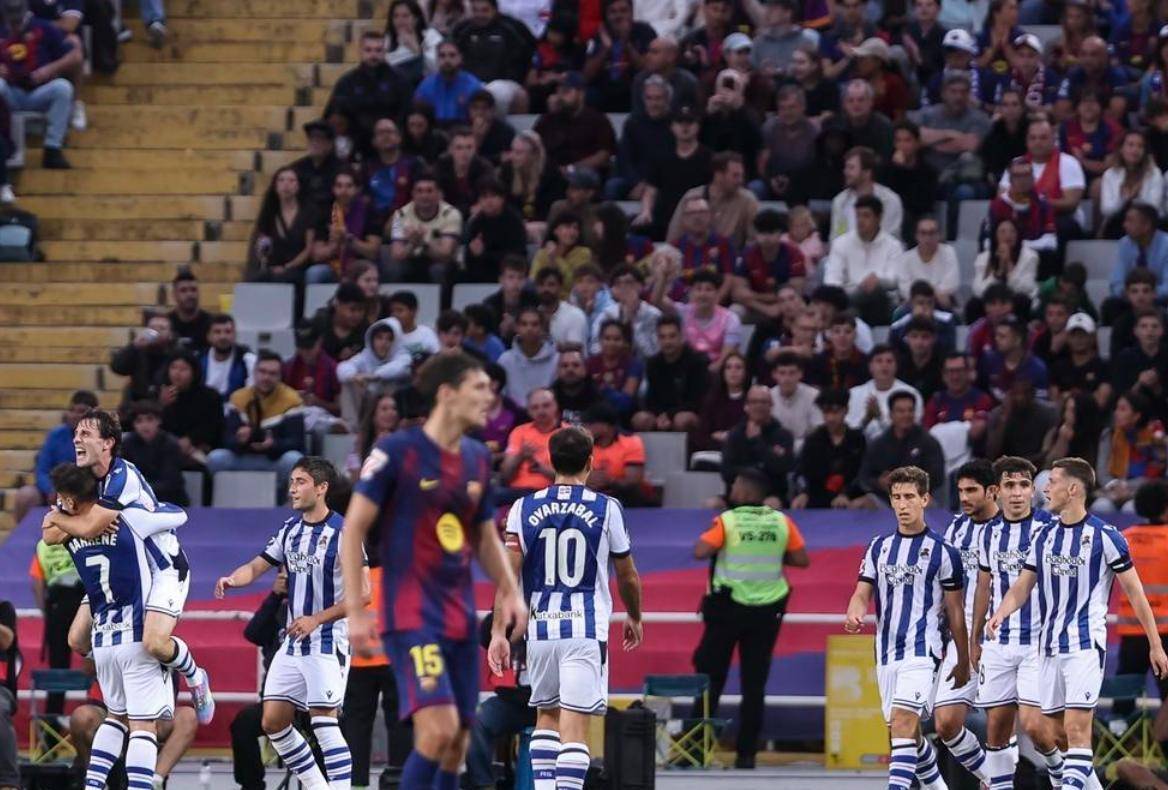 巴塞罗那击败对手，保持不败纪录的简单介绍