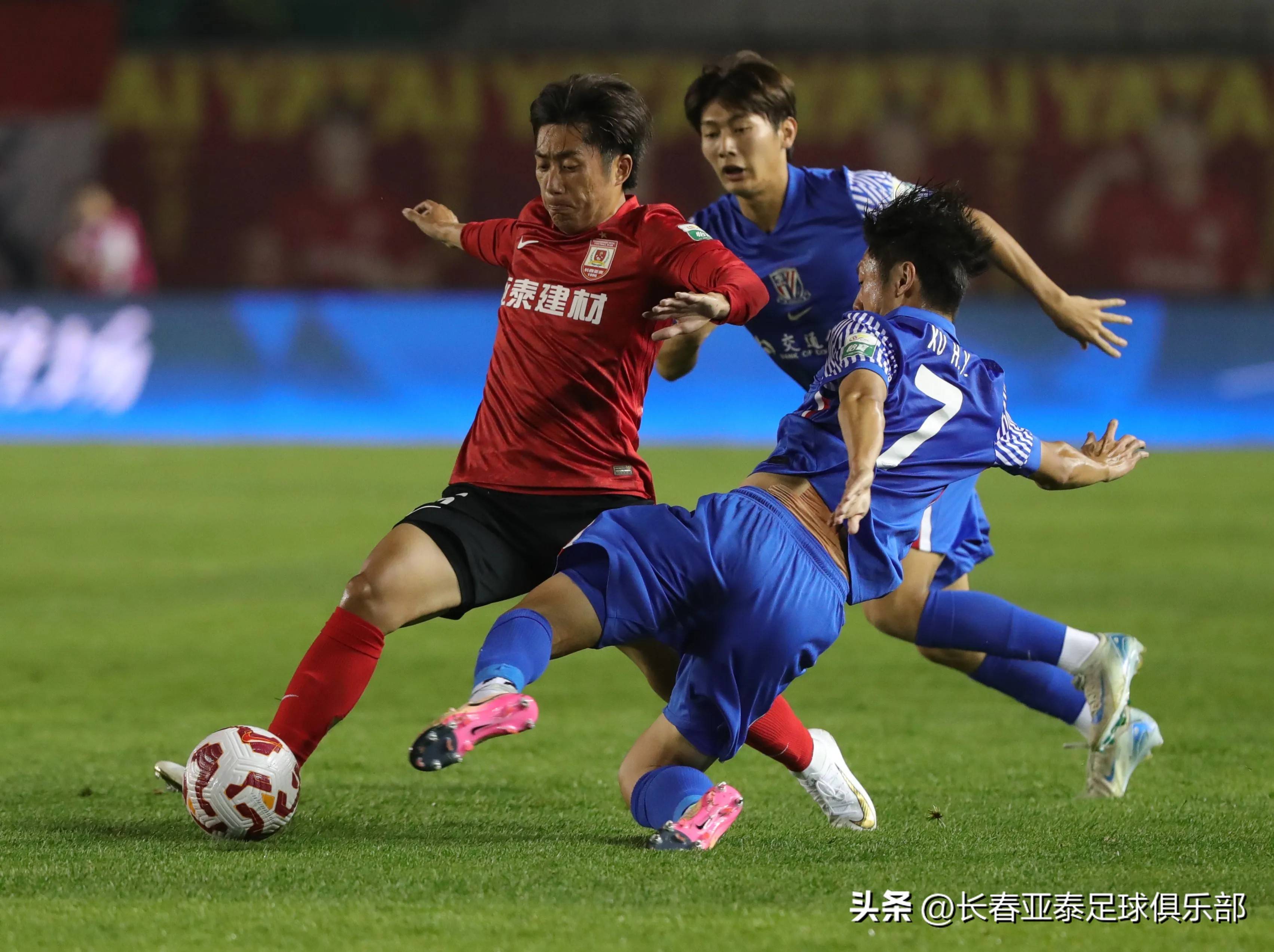关于亚泰决战，客场迎战申鑫追求保级机会的信息