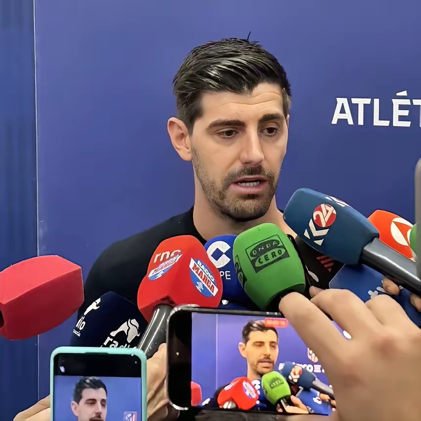 关于马德里竞技绝杀曼联，库尔图瓦高光表现的信息